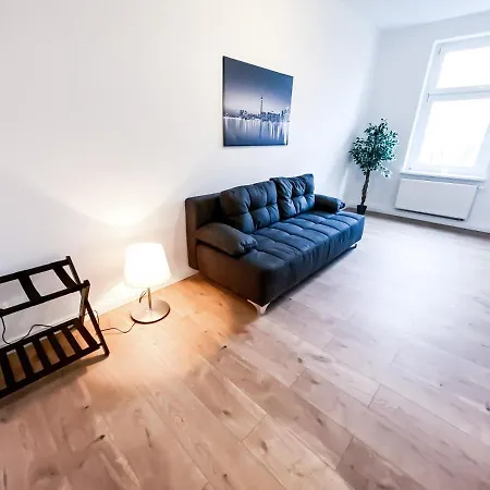 Mit Modernem Bad, Kueche, Waschmaschine Und Trockner