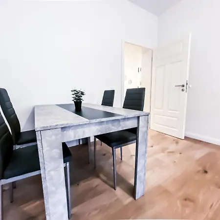 Mit Modernem Bad, Kueche, Waschmaschine Und Trockner * Leipzig